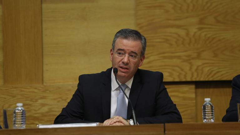 CONFERENCIA DE PRENSA, DEL GOBERNADOR DEL BANCO DE MEXICO ALEJANDRO DIAZ DE LEON, EN SU CORTE AL MES DE OCTUBRE. ERIC LUGO