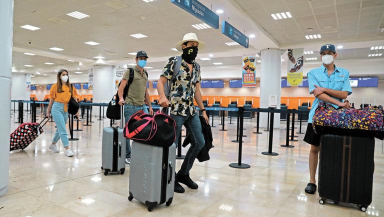 El Aeropuerto Internacional de Cancún registra mayor tráfico internacional de pasajeros en todo el país. Foto: Reuters