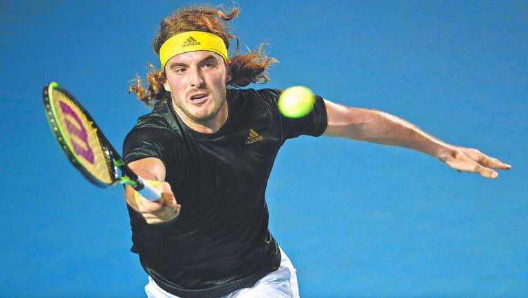 Stefanos Tsitsipas está entre los 10 mejores tenistas del ranking ATP