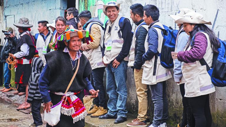 En las comunidades de los Altos de Chiapas representantes del INEGI ya recorren los hogares de los habitantes.