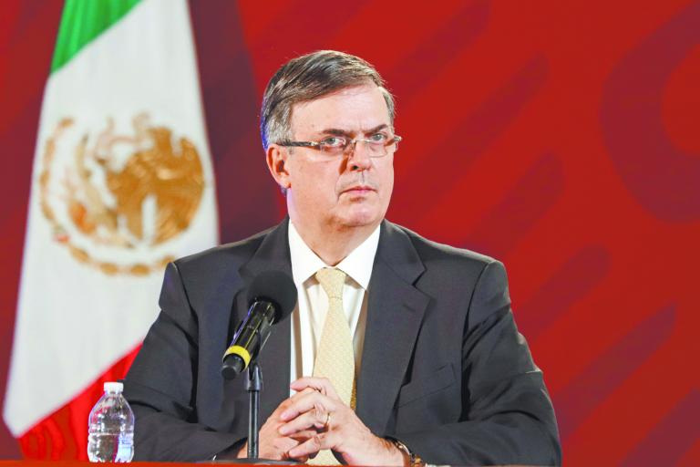 CIUDAD DE M�?XICO DE M�?XICO, 30MARZO2020.- José Rafael Ojeda Durán , Secretario de Mariana, Luis Cresencio Sandoval González, Secretario de la Defensa Nacional, Marcelo Ebrard, Secretario de Relaciones Exteriores y Hugo López-Gatell, Subsecretario de Salud, durante la conferencia COVID-19, en donde dieron a conocer  la declaratoria de Emergencia Sanitaria, así mismo informaron que el programa de Sana distancia se aplazará hasta el 30 de abril.FOTO: ROGELIO MORALES /CUARTOSCURO.COM