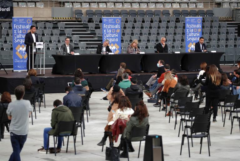 En un concierto en Barcelona a fines de marzo en el que unas 5,000 personas pudieron bailar, con mascarillas pero sin distancia física, no hubo "ninguna señal" de contagios de Covid-19, según los organizadores.