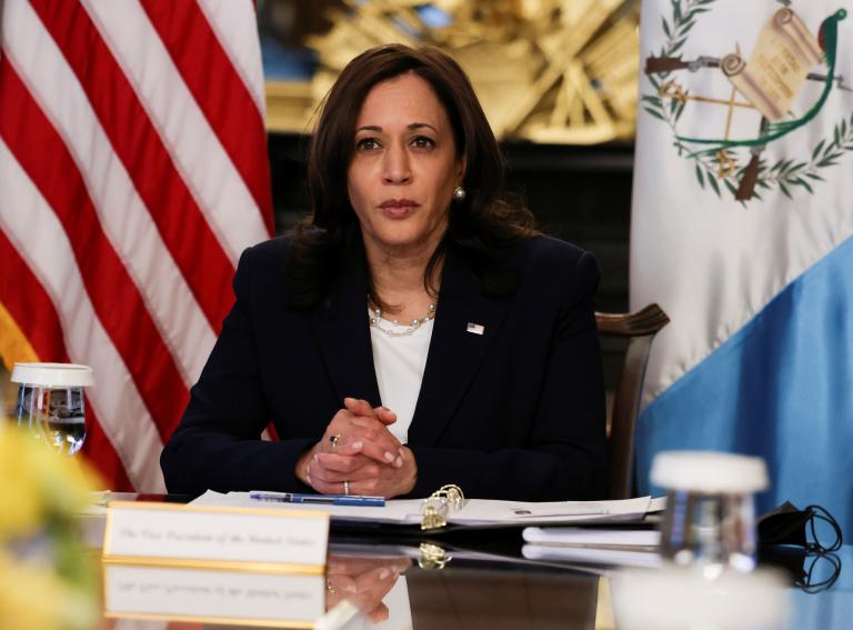 Harris será el martes la anfitriona de una mesa redonda virtual con organizaciones comunitarias guatemaltecas. Foto: Reuters