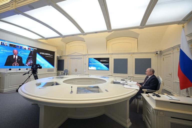 Joe Biden y Vladimir Putin ya tuvieron una reunión virtual durante un foro climático, que ocurrió el 22 de abril. Foto: Reuters.