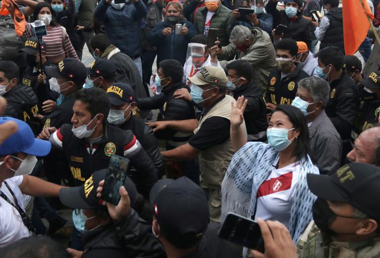 Presidential candidates debate in Peru