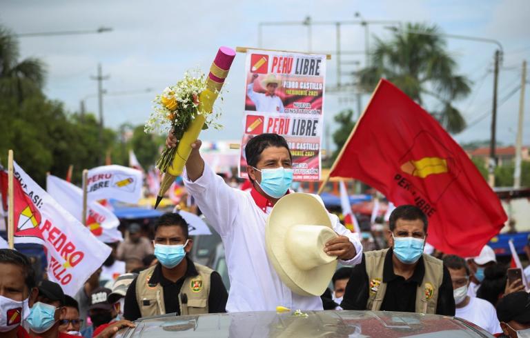 Castillo, de Perú Libre, lidera los sondeos de opinión de cara a la segunda vuelta en la elección peruana. Foto: Reuters.