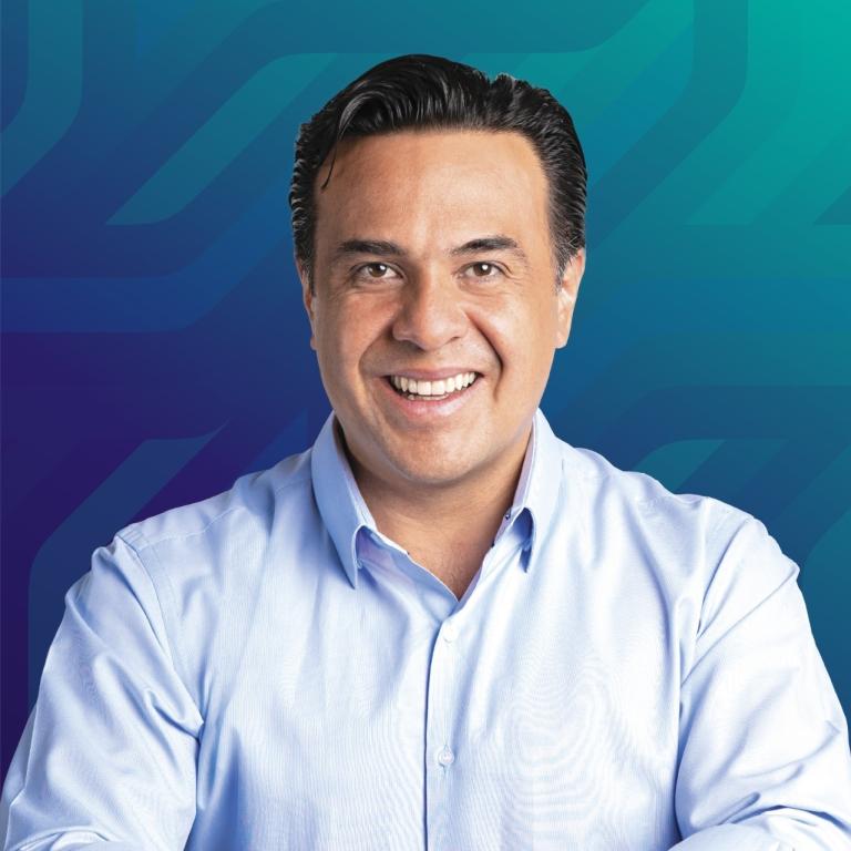 Luis Bernardo Nava Guerrero busca reelegirse como presidente municipal