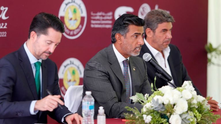 Durante la presentación de la Copa Qatar-México, el embajador Mohammed Alkuwari recordó que los mexicanos no necesitarán visa para asistir al Mundial de Qatar 2022. Foto EE: Hugo Salazar