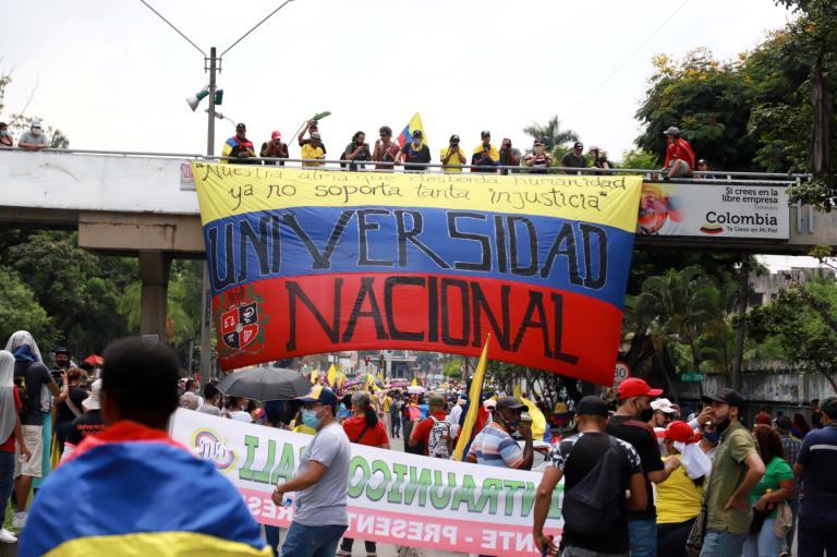 Cali ha sido una de las ciudades más afectadas por las revueltas populares iniciadas el 28 de abril en oposición a la propuesta de reforma fiscal de Iván Duque, que tuvo que se retirada del Parlamento. Foto: Reuters.