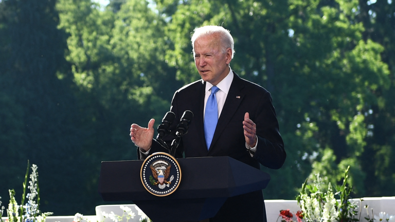 Biden en rueda de prensa tras su reunión con Putin. Foto: AFP