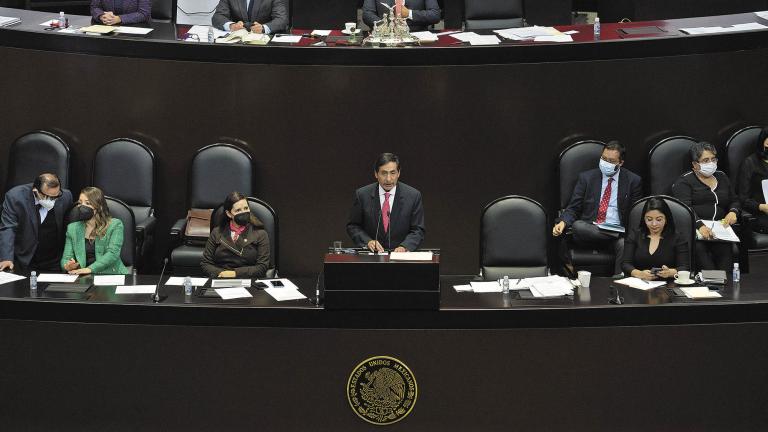 Rogelio Ram�rez de la O, secretario de Hacienda y Credito P�blico, durante su comparecencia ante el pleno de la C�mara de Diputados con motivo del an�lisis del tercer informe de gobierno federal en materia econ�mica.