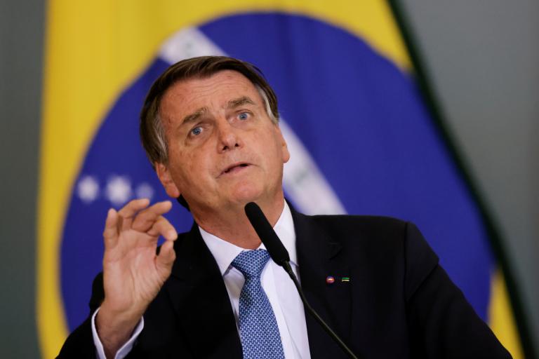 El presidente brasileño Jair Bolsonaro declaró el martes que no recibirá la vacuna contra Covid-19, pese a haber prometido que sería el "último brasileño" en recir la vacuna. Foto: Reuters