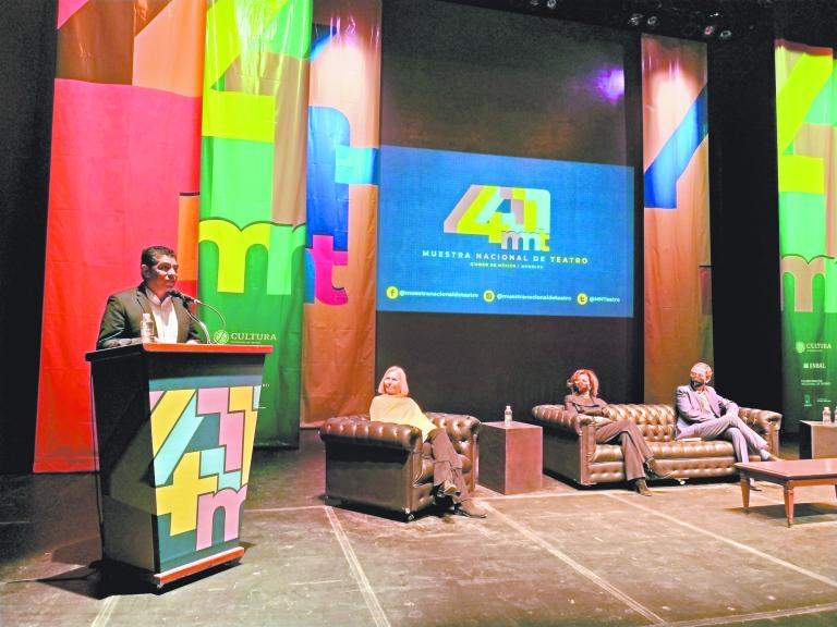 Autoridades del INBAL anunciaron la Muestra Nacional de Teatro en el Centro Cultural del Bosque. Foto: Especial