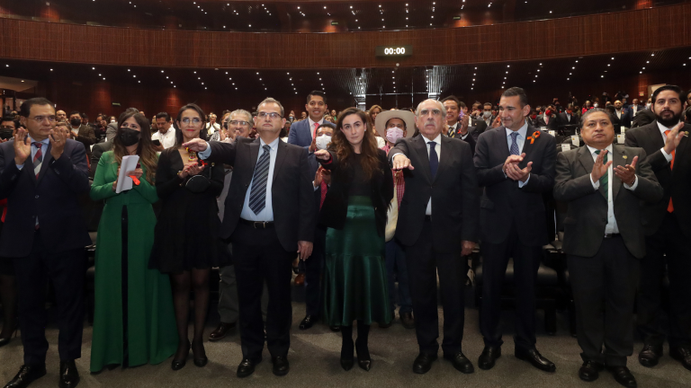 Toma de protesta ante el Pleno de la Cámara de Diputados de los nuevos funcionarios de la Unidad de Inteligencia Financiera. Foto EE: Cortesía Cámara de Diputados