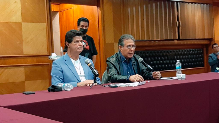 Jerry Dias, líder sindical de la Unifor y Héctor de la Cueva, coordinador de Centro de Investigación Laboral y Asesoría Sindical. Foto EE: Cortesía