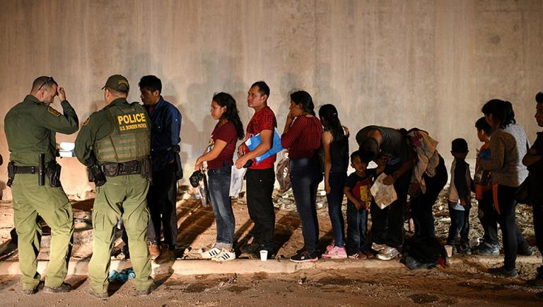 Durante los últimos tres años, en las ciudades mexicanas ubicadas en la frontera con Estados Unidos, se ha registrado un notable incremento en la llegada de mexicanos huyendo de la violencia que se vive en sus lugares de origen. Foto EE: Archivo