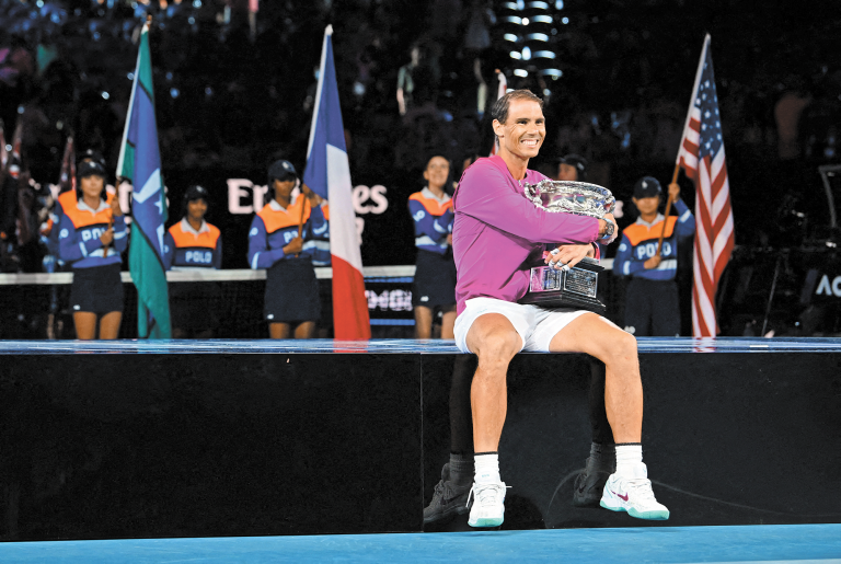 El exitoso tenista español, Rafael Nadal, confesó que desde muy temprano en su carrera ha tenido que aprender a vivir con dolor. Foto: Reuters