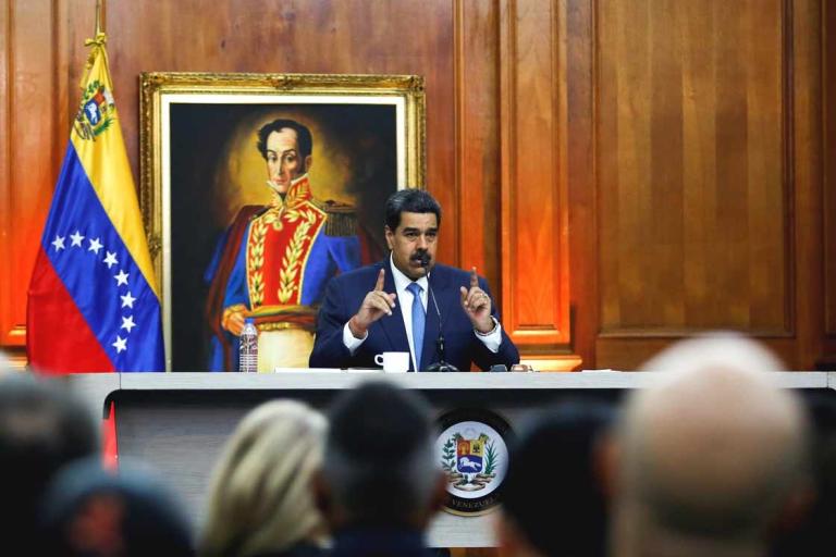 l gobierno del presidente Nicolás Maduro se planteó como estrategia desde el segundo semestre del año pasado gastar menos en bolívares, la moneda local, para mantener la estabilidad del tipo de cambio y los precios. Foto EE: Archivo