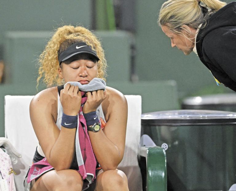 La tenista Naomi Osaka recibió un insulto desde la grada que perjudicó su rendimiento en el partido de segunda ronda. Foto: Reuters