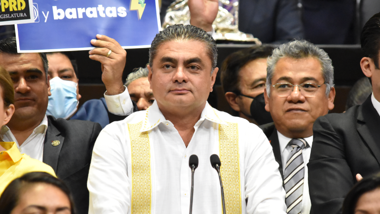 El coordinador parlamentario del PRD, Luis Espinosa Cházaro. Foto: Cámara de Diputados.