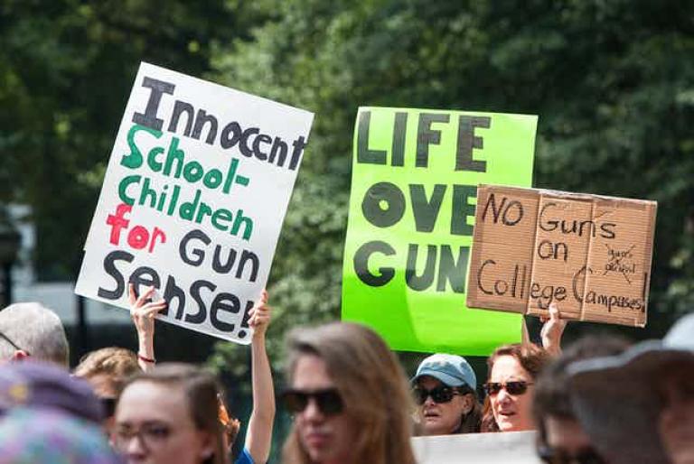 Manifestación en Atlanta contra la Asociación Nacional del Rifle (NRA) de Estados Unidos. Foto: Shutterstock 