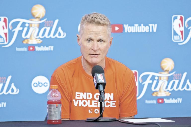 Kerr entrenador de la NBA. Foto: AFP