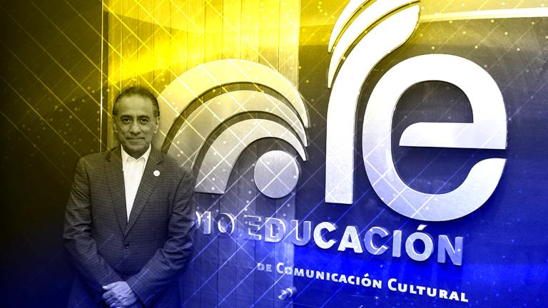 Gabriel Sosa Plata asumió la dirección general de Radio Educación en febrero de 2019. Ilustración: Hugo Salazar- Nayelly Tenorio.