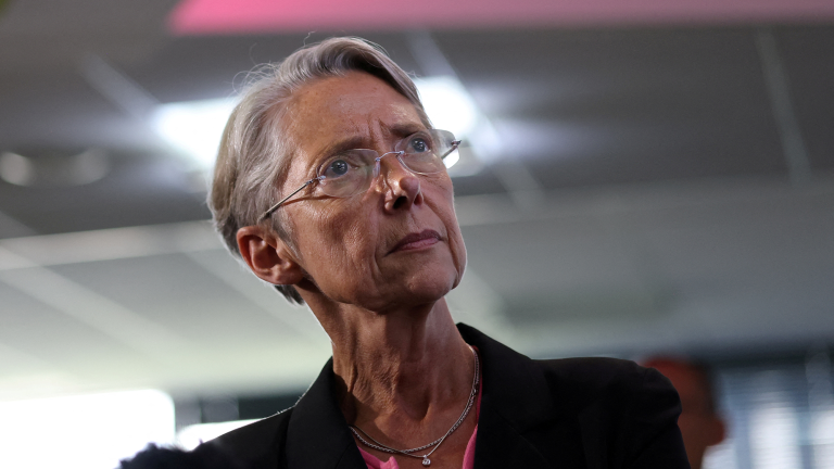 El presidente Emmanuel Macron confirmó a Elisabeth Borne como primera ministra de Francia. Foto: Reuters