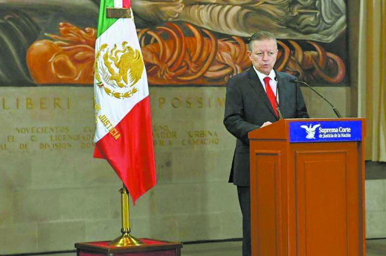 El presidente de la SCJN ofreció ayer su conferencia mensual. Foto: Especial