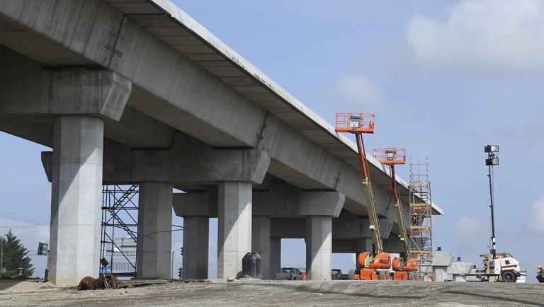 AVANCES DE LA CONTRUCCION DEL TREN INTERURBANO MEXICO-TOLUCA.