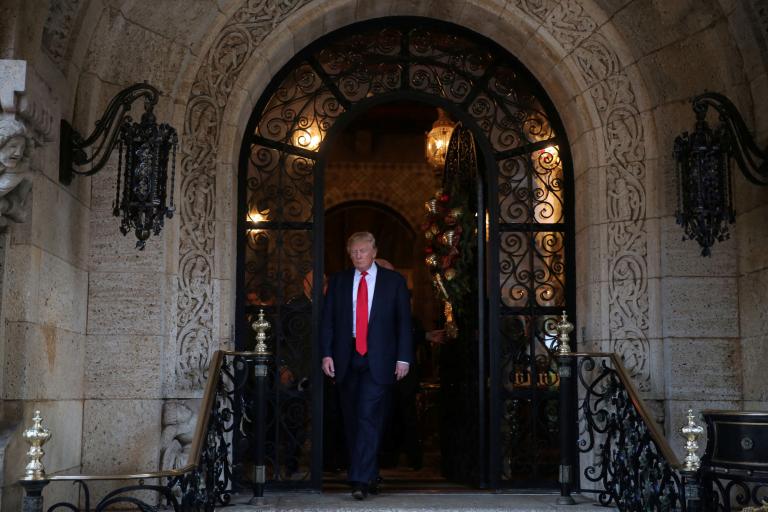 Donald Trump, expresidente de Estados Unidos, en su residencia de Mar-a-Lago, en Florida. Foto: Reuters