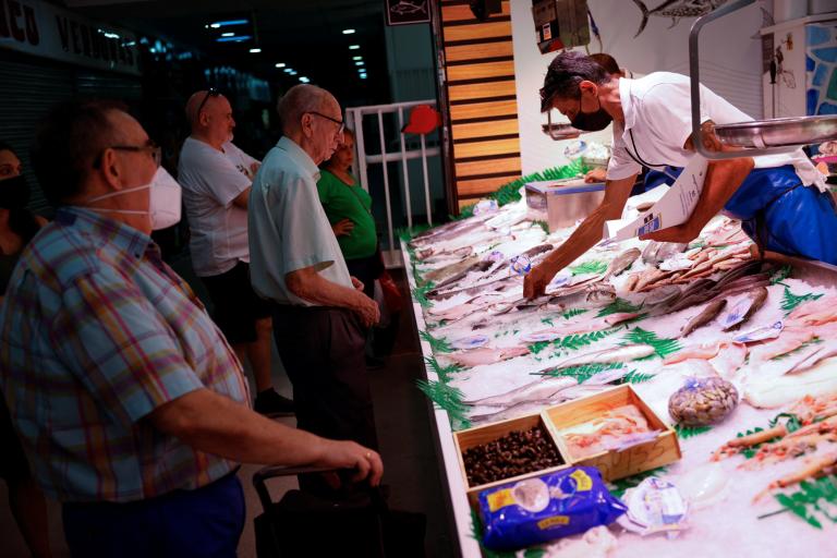 Mercado en Madrid, España. Foto: Reuters