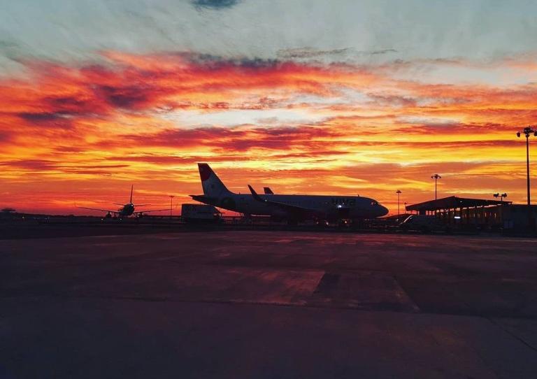 AMLO instruyó que los aeropuertos internacionales de Obregón y Guaymas sean modernizados