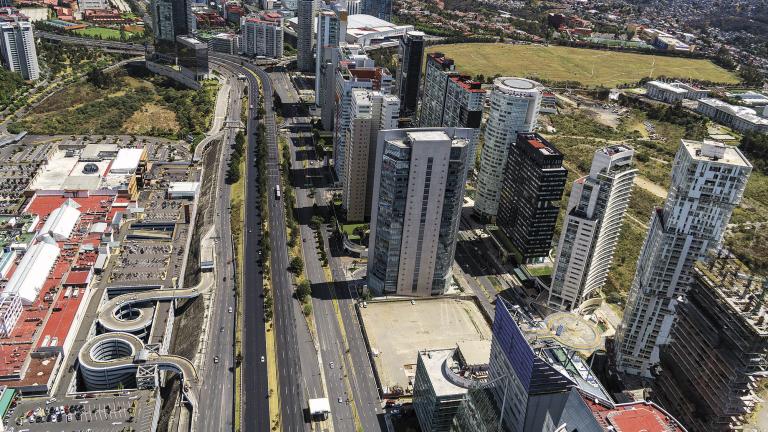 El regreso a las oficinas ha impulsado a este mercado afectado por la pandemia. Foto: Shutterstock.