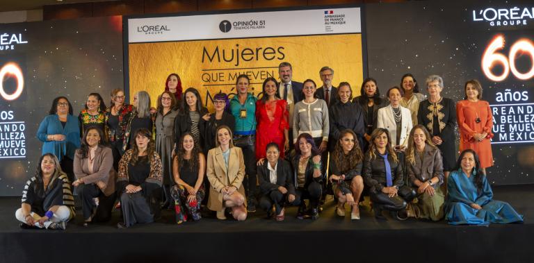 Se les homenajeará con una exposición fotográfica en el Paseo de la Reforma.