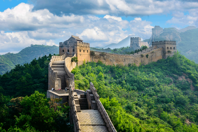 La Gran Muralla China es una fortificación construida entre los siglos V a.C. y XVII d.C. en el norte de China. Foto EE: Especial