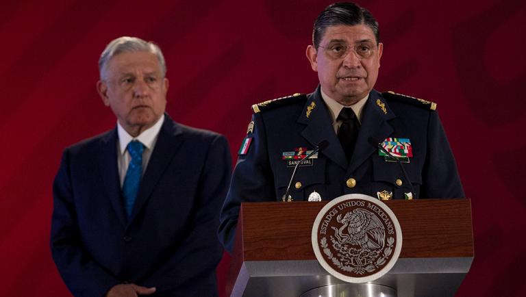 Luis Crescencio Sandoval, titular de la Secretaría de la Defensa Nacional, en conferencia matutina del presidente Andrés Manuel López Obrador. Foto EE: Archivo