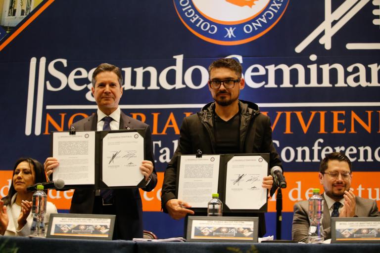 La Sedatu y el Colegio Nacional del Notariado Mexicano firmaron un convenio, con el fin de agilizar la regularización de las viviendas en el país. Foto: EE Hugo Salazar.