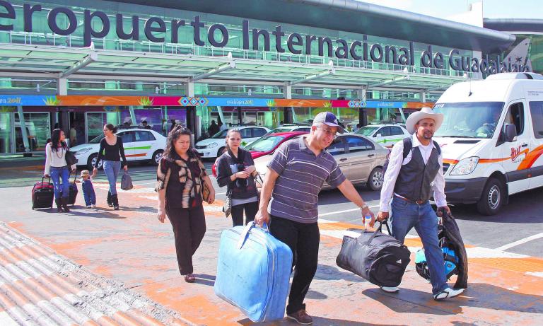 De las 660 operaciones, la mayoría (437) son internacionales desde y hacia 73 destinos internacionales y 223 nacionales desde y hacia 23 destinos nacionales.