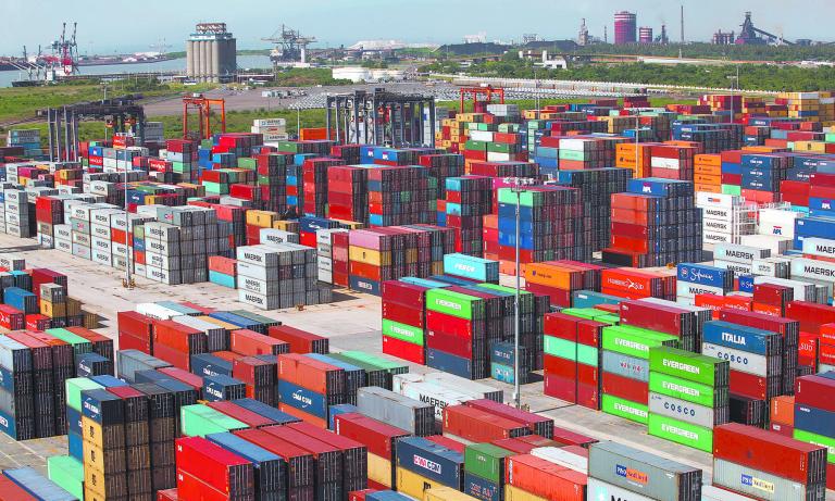 Terminal portuaria del Puerto de Lázaro Cárdenas, Michoacán. Foto EE: Hugo Salazar