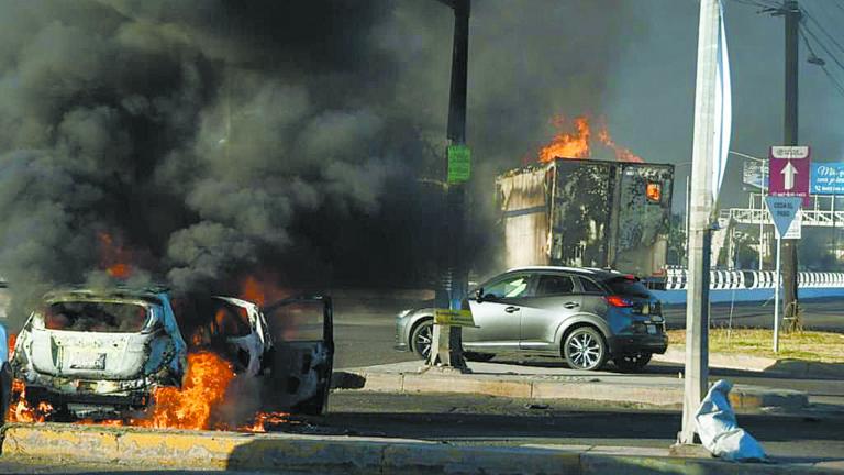 Ovidio Guzm�n, hijo del narcotraficante �El Chapoi Guzm�n, fue recapturado la madrugada de este jueves. La detenci�n de "El Rat�ni ocasion� enfrentamientos armados en los que se reportaron veh�culos incendiados, narcobloqueos, balaceras y despojo