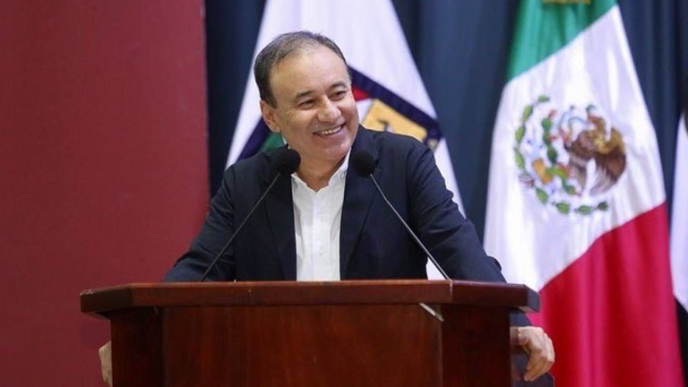 Alfonso Durazo informó que se construirá el tramo que conduce de la carretera 36 norte al Desemboque, se rehabilitará el trayecto de Bahía de Kino a Punta Chueca y se habilitará un camino de Punta Chueca a Desemboque