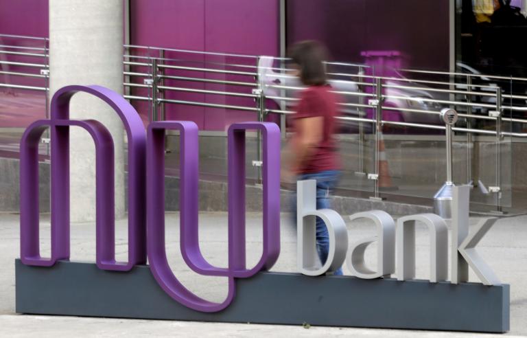 Nubank, el holding de origen brasileño que cuenta con la Sociedad Financiera Popular Nu