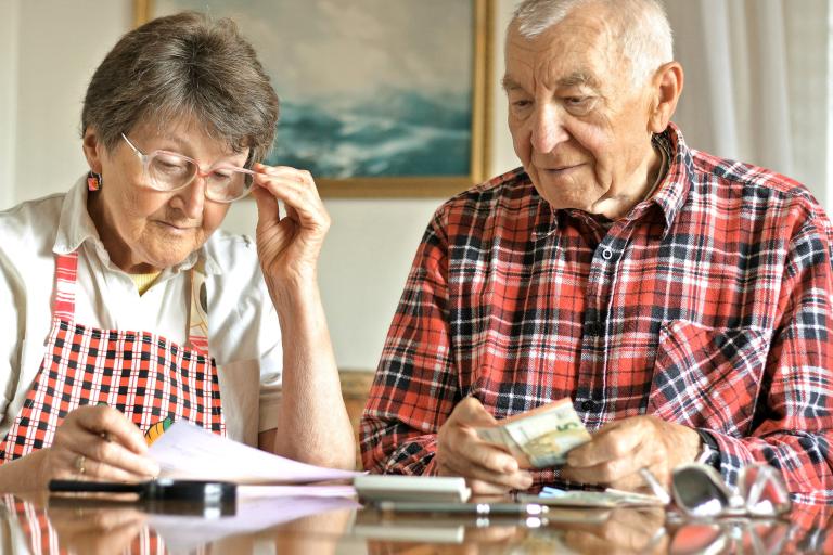 De no haberse llevado a cabo la reforma, únicamente se hubieran pensionado 3,295 personas con una tasa de reemplazo de 45 por ciento. Foto: Shutterstock