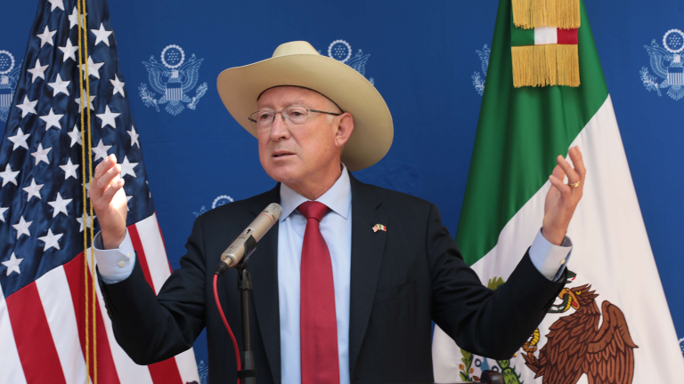 Ken Salazar, embajador de Estados Unidos en México. Foto EE: Archivo / Rosario Servin