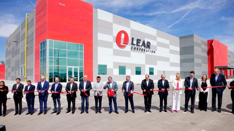 La fabricante estadounidense de asientos y sistemas electrónicos, Lear, inauguró la Planta Torreón 2, en Matamoros, Coahuila,. Foto EE: Cortesía