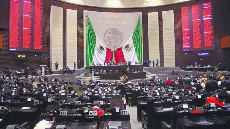 CIUDAD DE M…XICO, 06DICIEMBRE2022.- SesiÛn ordinaria semipresencial de la C·mara de Diputados en la que despuÈs de m·s de tres horas de retraso comenzÛ a discusiÛn las leyes secundarias de la reforma electoral.FOTO: MARIO JASSO/CUARTOSCURO.COM