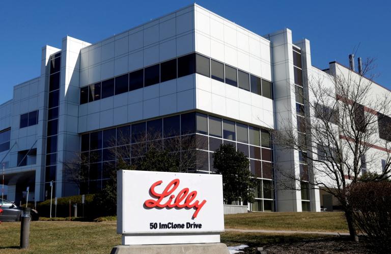 FILE PHOTO: An Eli Lilly and Company pharmaceutical manufacturing plant is pictured in Branchburg, New Jersey