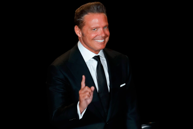 Después de cinco años fuera de los escenarios, el intérprete de boleros, baladas y mariachi, regresa con la gira Luis Miguel Tour 2023 con, por lo menos, 45 presentaciones durante cuatro meses a finales del 2023. Foto: Cuartoscuro