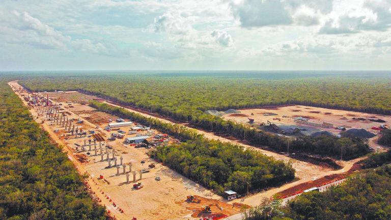 El ejército mexicano tiene a su cargo la construcción de los tramos 5 norte, así como de los 6 y 7 del Tren Maya. Foto: Reutes